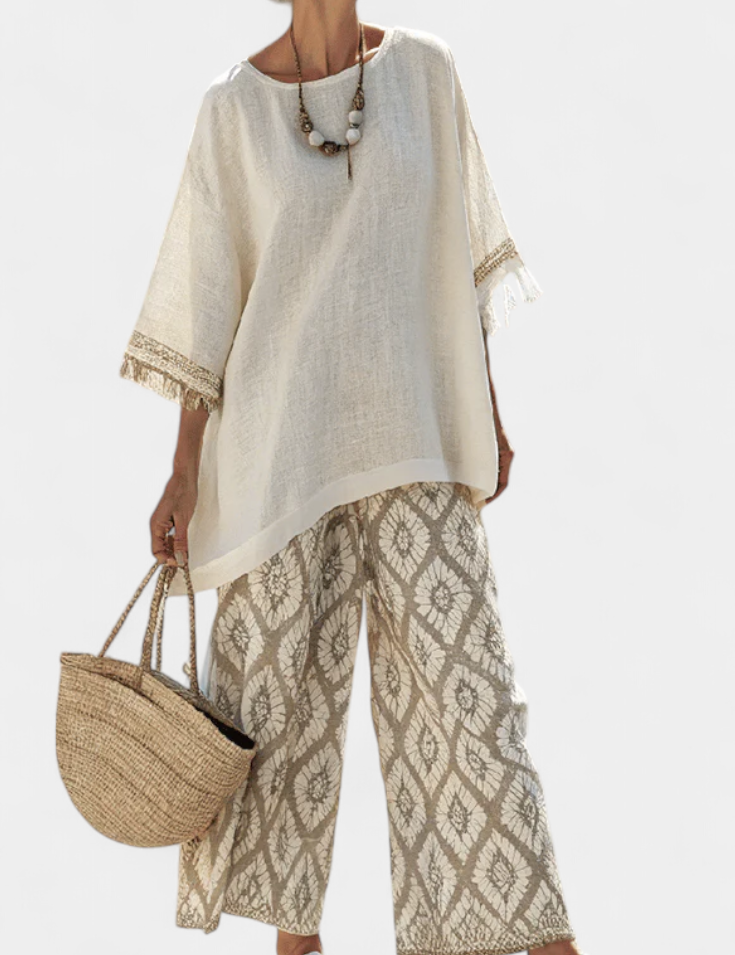 Ilaria — Chic Top and Relaxed Pants Set