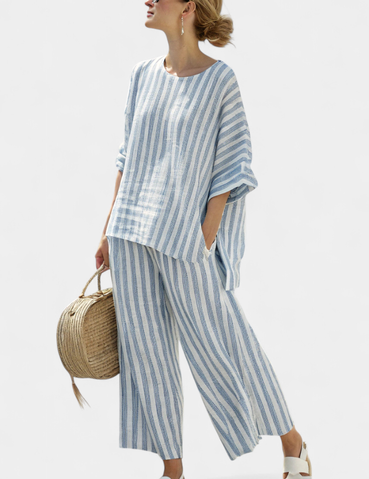 Federica — Elegant linned top med blå striber og komfortable bukser