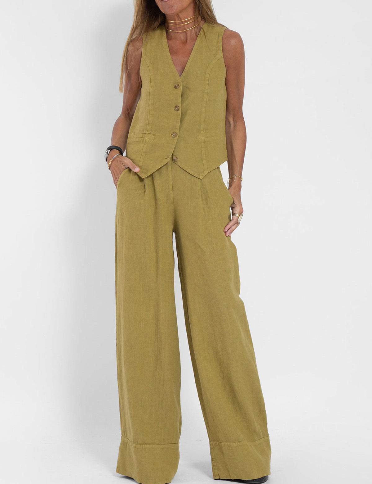 Aira – Chic Two-Piece Set with Vest and Wide-Leg Trousers